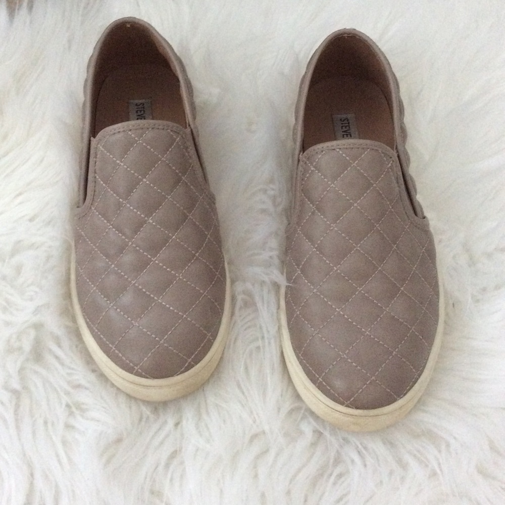 Steve Madden Slip Ons